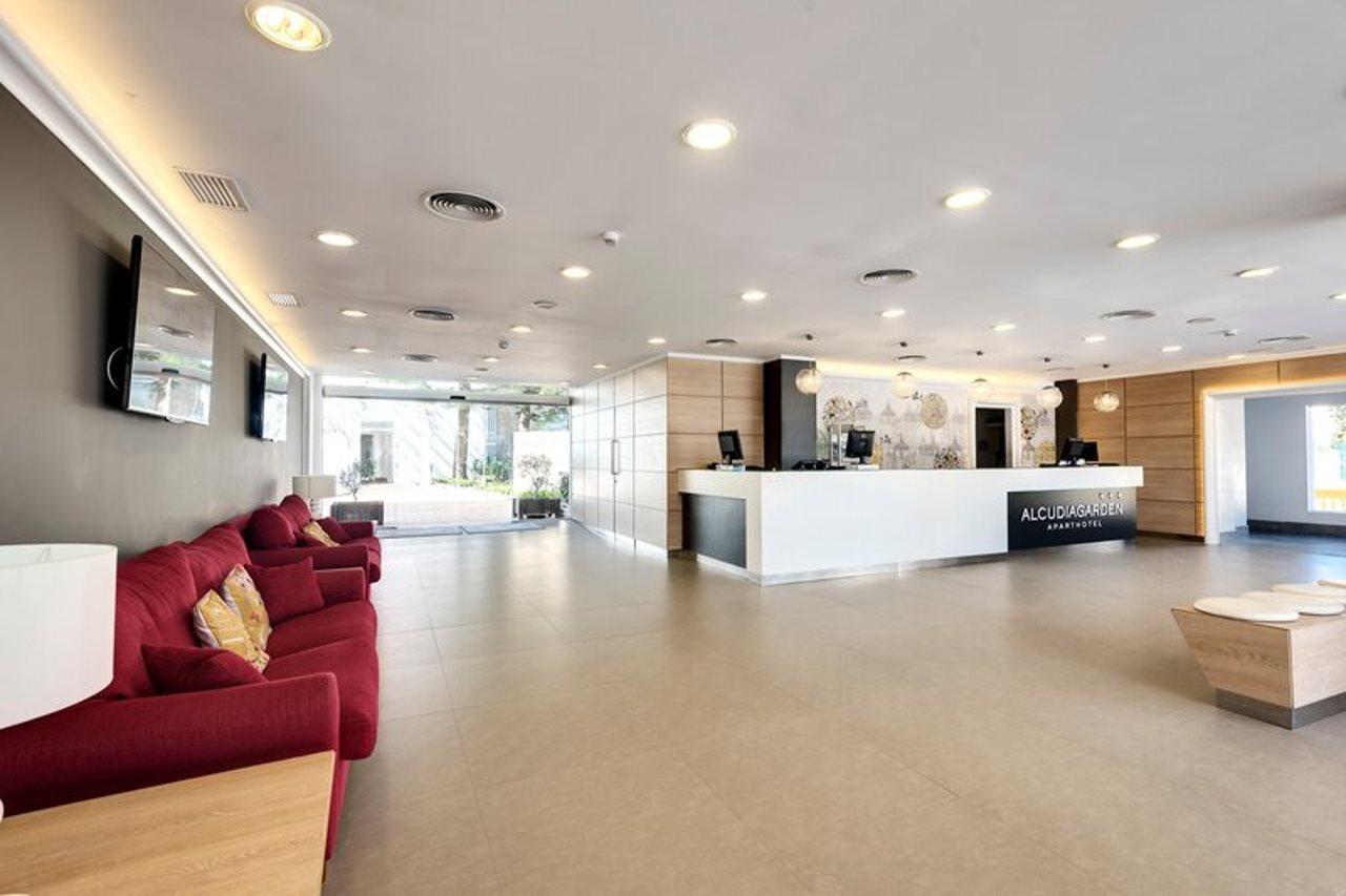 알쿠디아 항구 Palm Garden 아파트 외부 사진